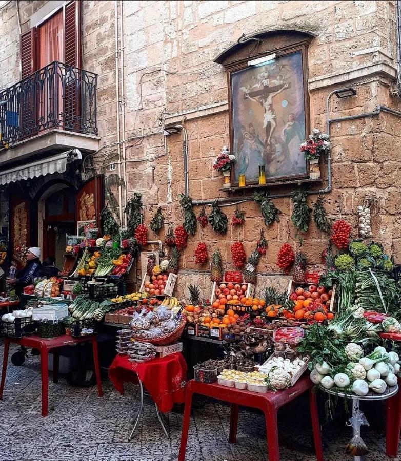 Annamaria - Central Station Charming Accommodation Bari Exterior photo